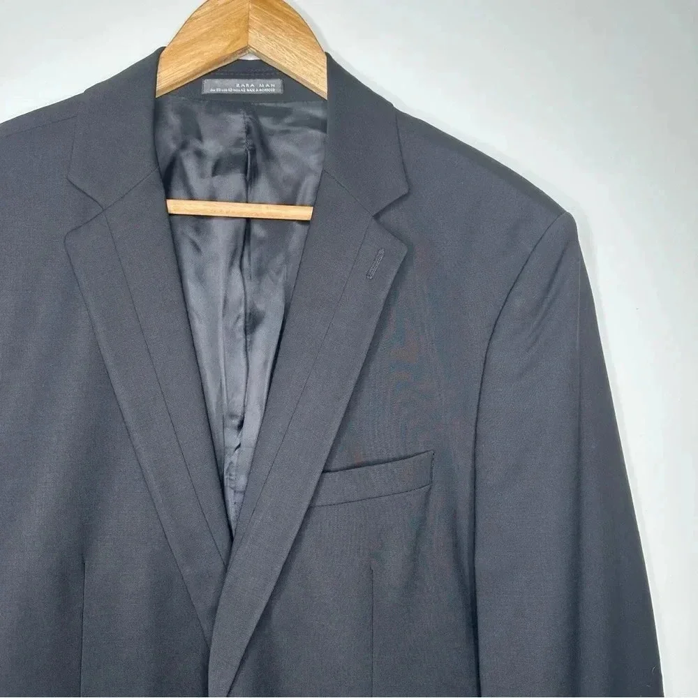 ZARA Man Black Wool Blend Two Button Blazer Size 42